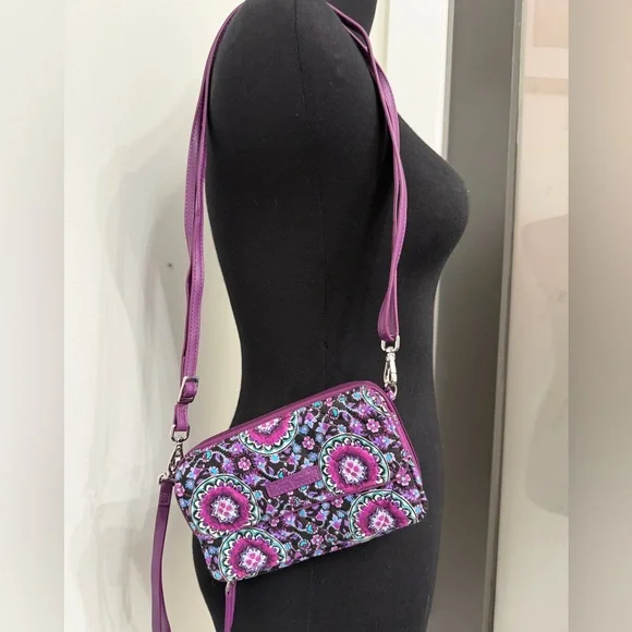 Vera Bradley All in One Wallet Crossbody Bag Adjustable and Removable Strap - Picture 6 of 11